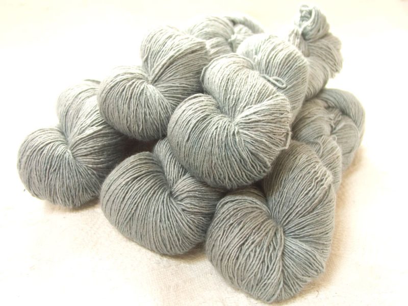 Spittingcat Kettle - Semi-solid light to mid surf grey, with sea green and turquoise tones Falklands Merino and silk blend yarn. Hand-dyed by Triskelion Yarn.